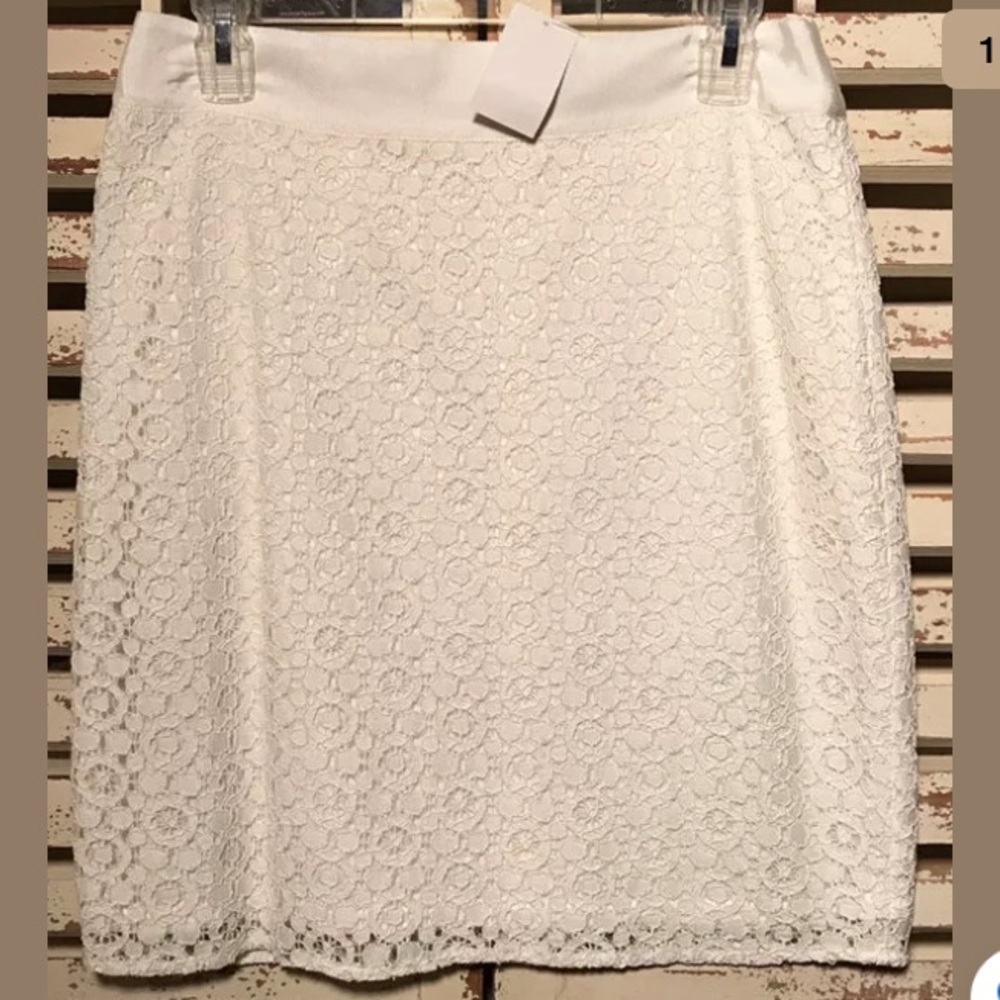 CATO~IVORY~LACE~SKIRT~BEAUTIFUL~SIZE 6